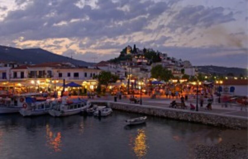Ηλιοβασίλεμα στην Σκιάθο. Μια μοναδική εμπειρία.