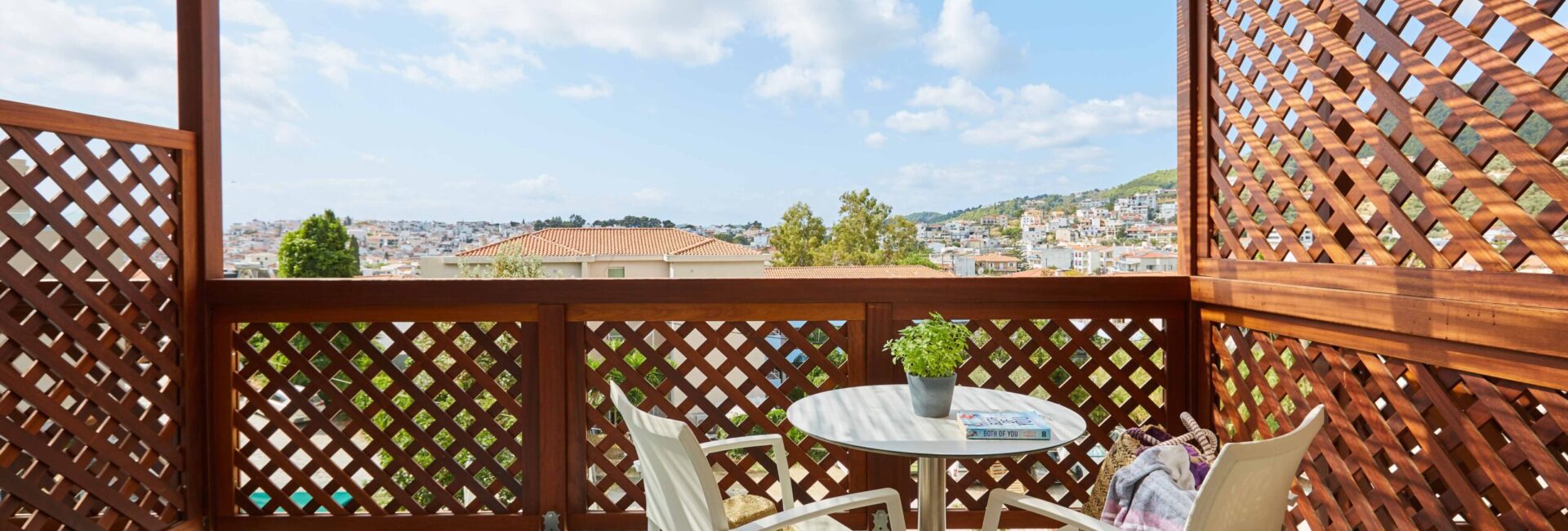 Signature Suite with Outdoor Jacuzzi